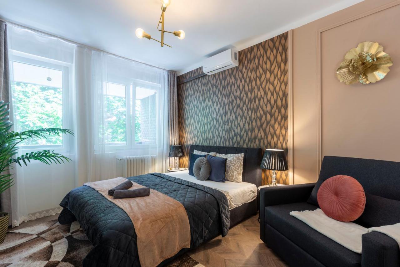 Stylish Quentin Apartment In The King Street Budapest Exterior foto