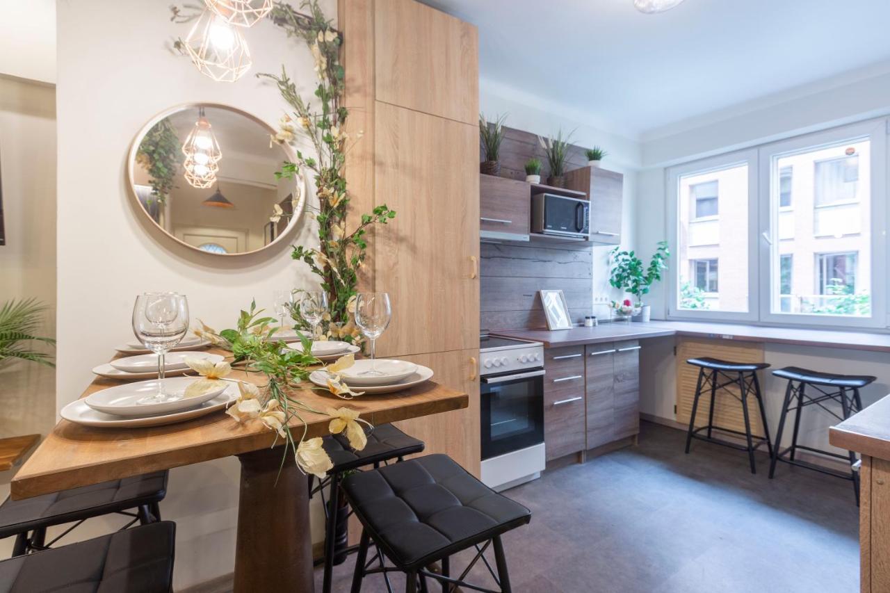 Stylish Quentin Apartment In The King Street Budapest Exterior foto