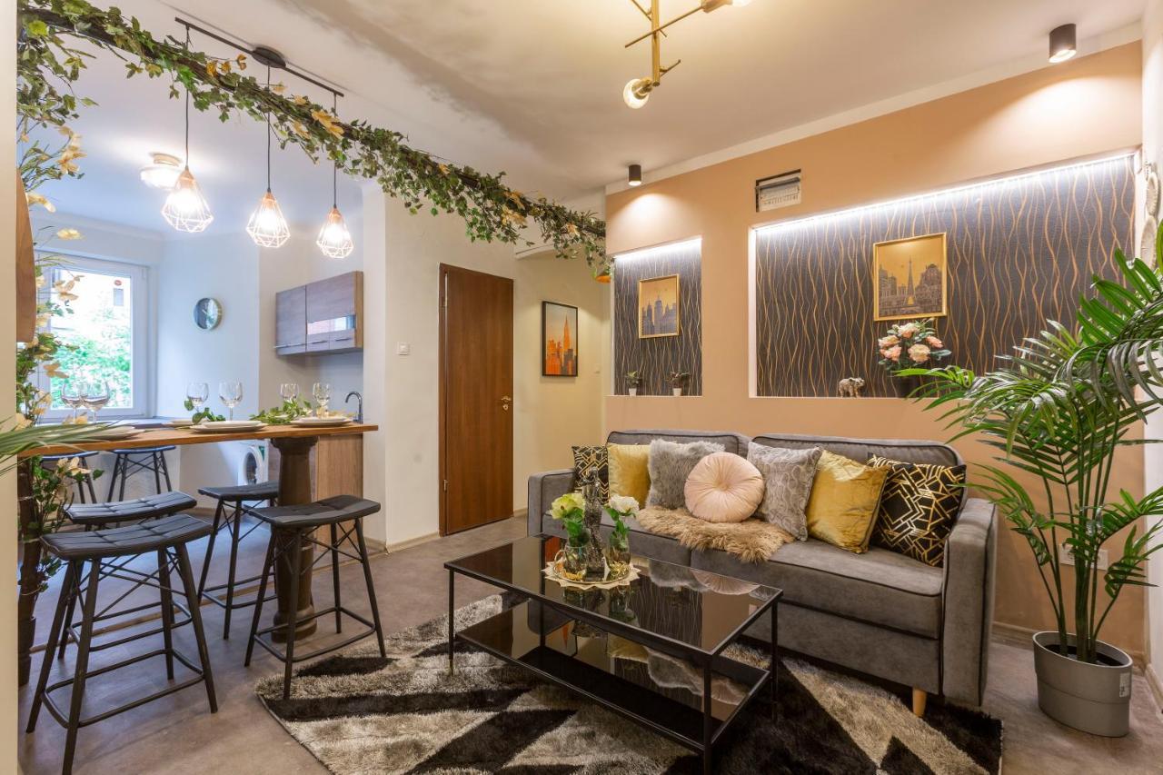 Stylish Quentin Apartment In The King Street Budapest Exterior foto